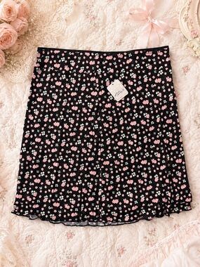 Free People Floral Mini Slip Skirt NWT Black Motif Pink Ditsy Print Size 4